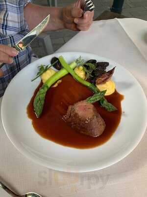 Erasmus Restaurant Und Laden