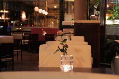 Cafe Bar Josephine