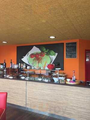 Suppenmaxe Am Toyota Autohaus