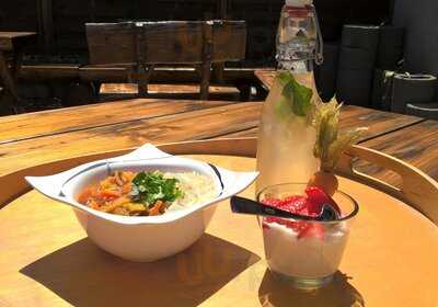 Suppenmaxe Am Toyota Autohaus