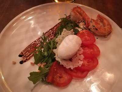 Rudas Restaurant & Bar