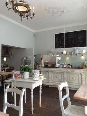 Cafe Lindentraum