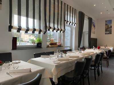 Kastro Restaurant - Bar - Lounge