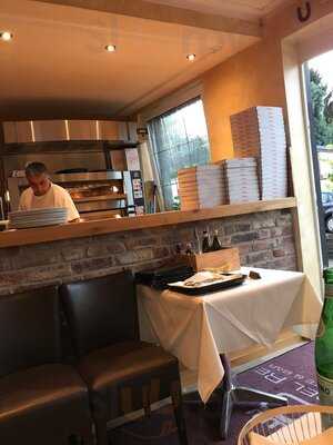 Ca Del Re Restaurant & Bar