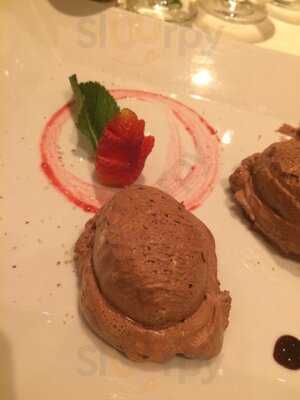 Ca Del Re Restaurant & Bar