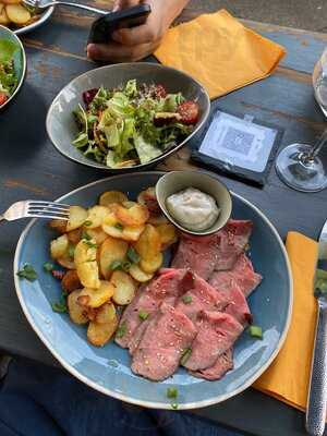 Fleckenstein's Restaurant. Wine. Bar.