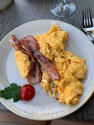 Restaurant Merci Gbr