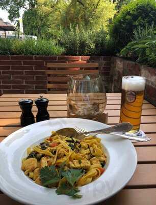 Maternus Restaurant & Weinhaus