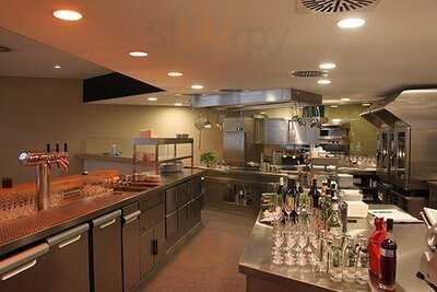 Restaurant & Lounge Mattea