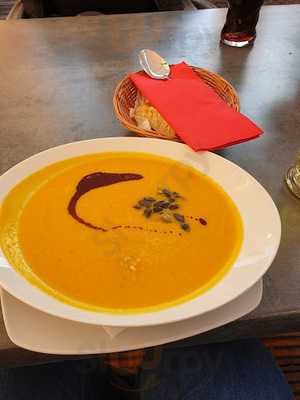 Pur Restaurant Café