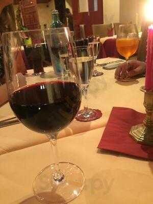 Taj Mahal Restaurant