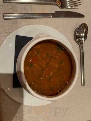 Restaurant Classics & Trends