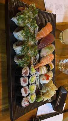 Hiami Sushi Bar