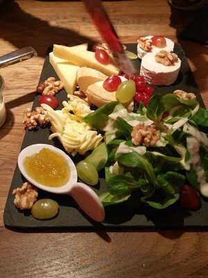 Zizou Brasserie & Bar