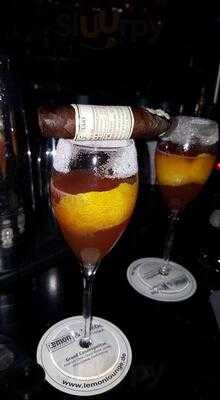 Lemonlounge Wall-cafe