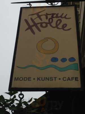 Frau Holle- Mode, Kunst, Café