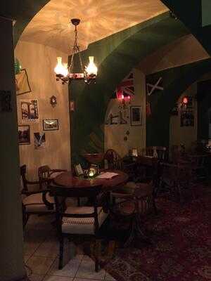 Shamrock's Irish Pub