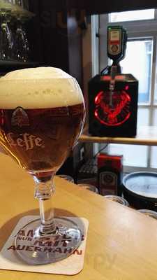 Joe Enochs Sportsbar