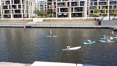 Main-turm Am Hafen - Sup  & Kanuverleih
