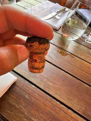 Neo / Bar & Restaurant