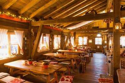 Weihnachtsstadl Beim Salm