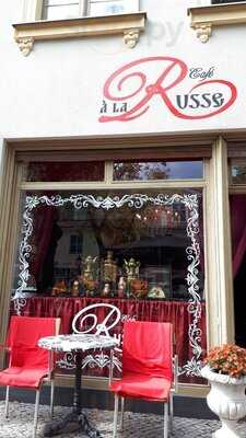 Cafe A La Russe
