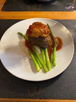 Vince Wein Bar Und Restaurant