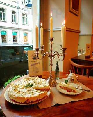 Fiete Behnersens V-cake