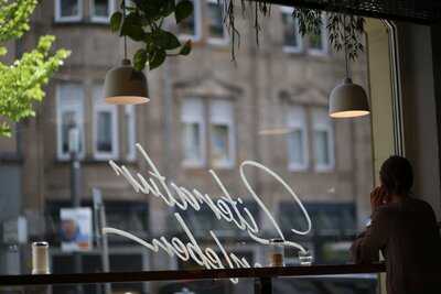 Salon In Der Buchhandlung Reuffel