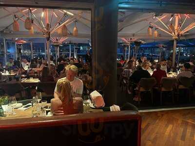 Riva Restaurant & Bar