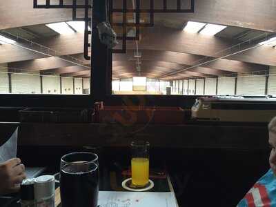 Xxl Restaurant Pfannkuchen Und Hexenhaus