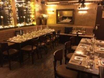 Hobo Bar & Restaurant