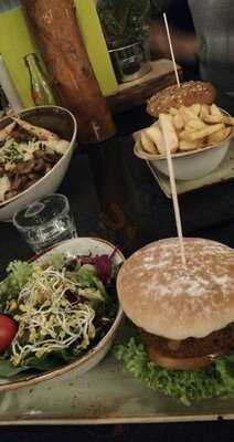 Hans Im GlÜck Burgergrill & Bar