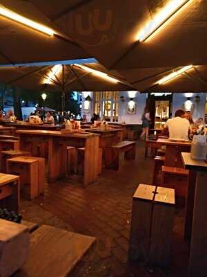 Hans Im GlÜck Burgergrill & Bar