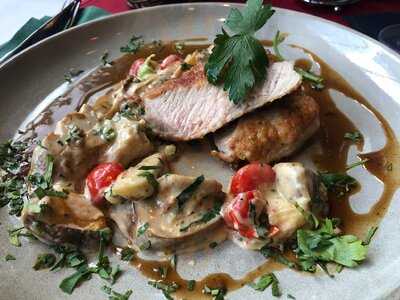 Holzhacker - Im Neuen Schützenhaus