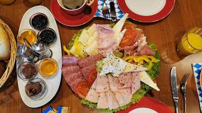 Ferdinand's Backgenuss Cafe