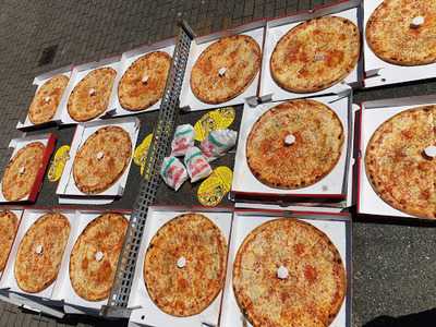 Luna Dinner & Lounge