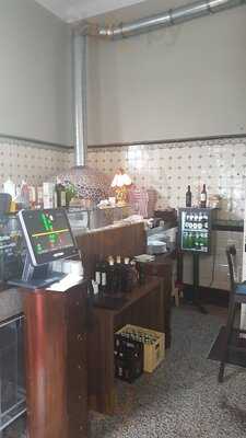 Brechts Pizza & Vino