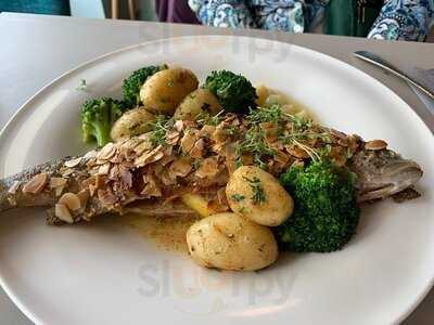 Palastecke – Restaurant & Café Im Kulturpalast