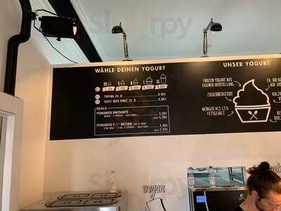 Yomaro, Frozen Yogurt