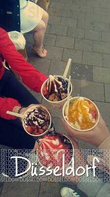 Yomaro, Frozen Yogurt