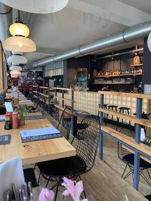 Le & Vi Asian Street Kitchen