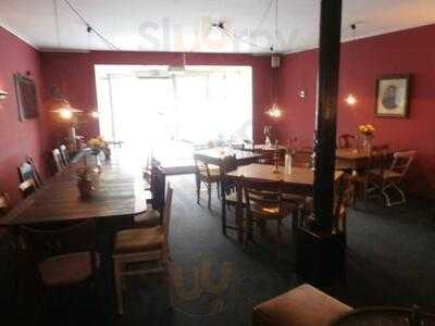 Latifa Cafe Restaurant Bar