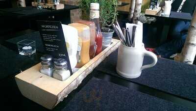 Hans Im GlÜck Burgergrill & Bar