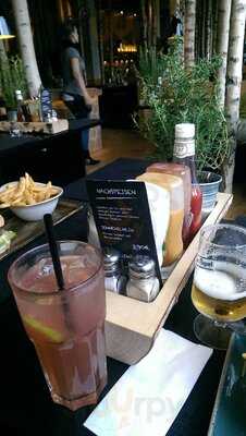 Hans Im GlÜck Burgergrill & Bar