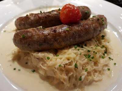 Cross Bar, Lounge, Cafe