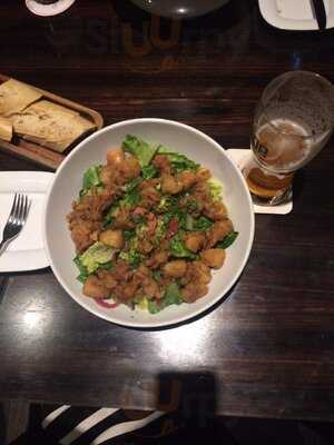 Cross Bar, Lounge, Cafe