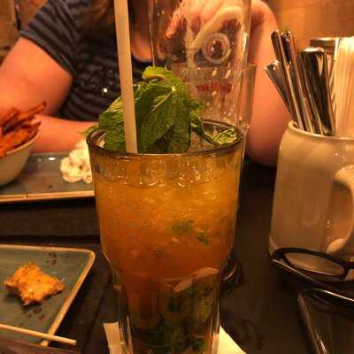 Hans Im GlÜck Burgergrill & Bar