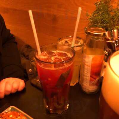 Hans Im GlÜck Burgergrill & Bar