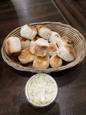 Pizza Toni Im Heidecenter